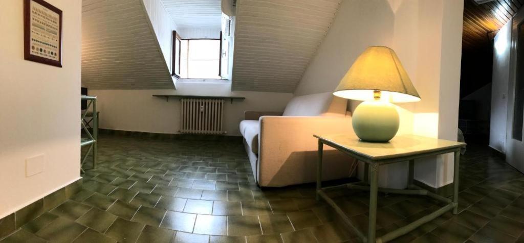 Appartamento La Mansarda Lecco Extérieur photo